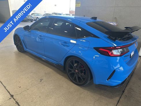 Certified 2025 Honda Civic Type R image 4