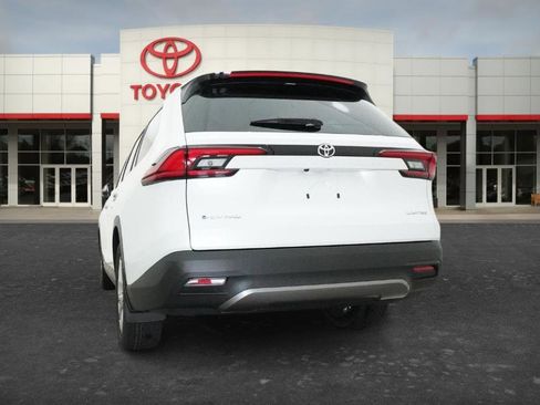 New 2026 Toyota Grand Highlander Limited image 8