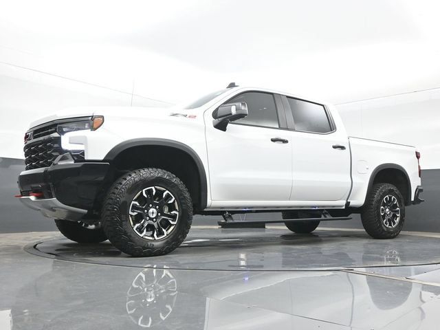 Used 2025 Chevrolet Silverado 1500 ZR2 w/ Technology Package AWD/4WD image 23