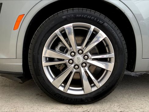 Used 2024 Cadillac XT6 Premium Luxury FWD image 8