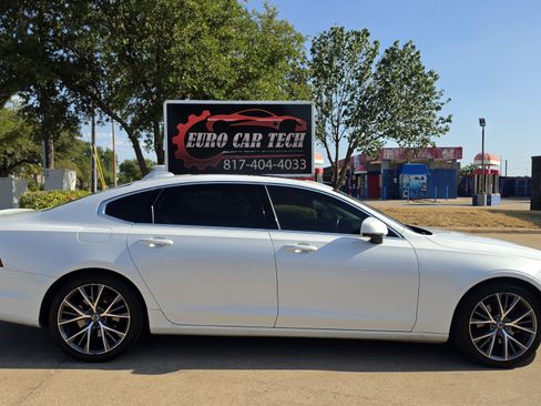 Used 2018 Volvo S90 T5 Momentum FWD image 7