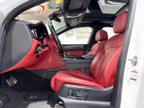 Used 2018 Bentley Bentayga AWD/4WD image 10