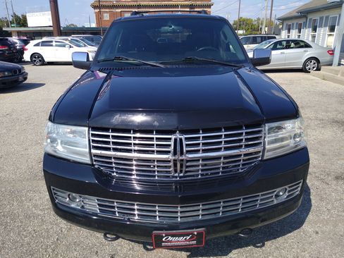 Used 2008 Lincoln Navigator 4WD image 8