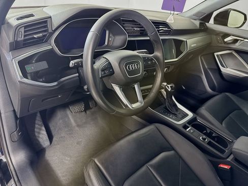 Used 2022 Audi Q3 2.0T Premium w/ Convenience Package image 9