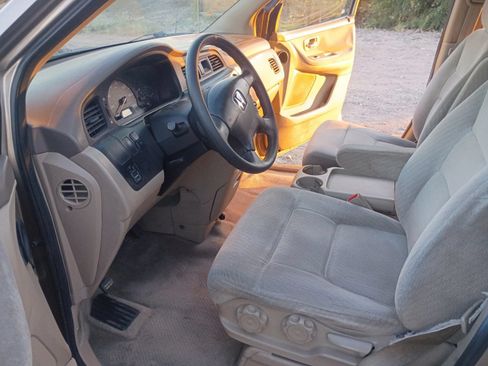Used 2004 Honda Odyssey LX image 6