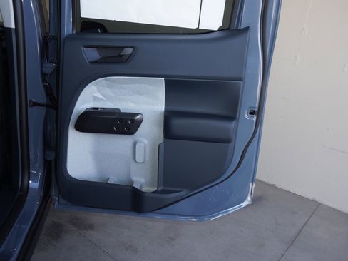 New 2025 Ford Maverick XLT image 45