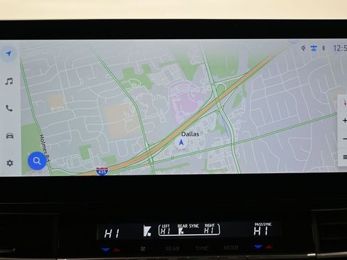 Used 2025 Toyota Sienna XLE image 22