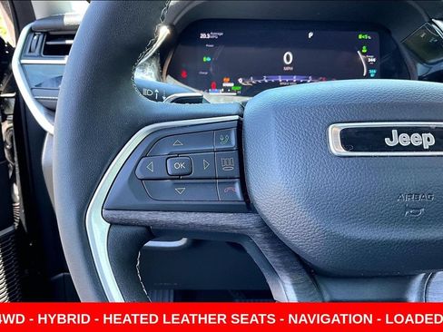 Used 2023 Jeep Grand Cherokee 4WD 4xe image 11