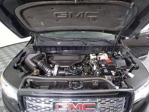 Used 2018 GMC Acadia Denali w/ Technology Package AWD/4WD image 42