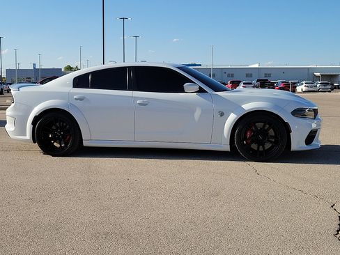 Used 2022 Dodge Charger SRT Hellcat RWD image 5