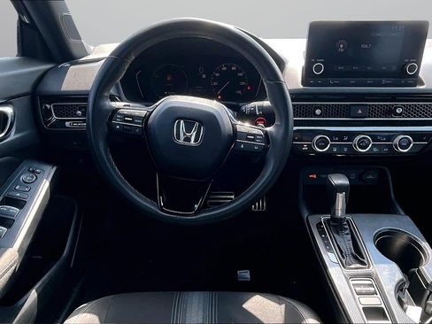 Used 2025 Honda Civic Sport image 5