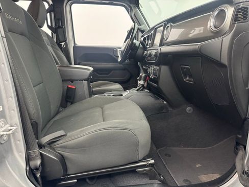 Used 2020 Jeep Wrangler Unlimited Sahara w/ Uconnect 4C Nav & Sound Group image 32