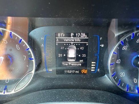 Used 2018 Chrysler Pacifica Touring Plus FWD image 15