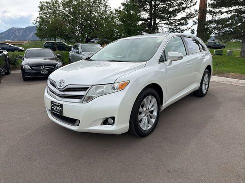 Used 2015 Toyota Venza LE AWD/4WD image 3