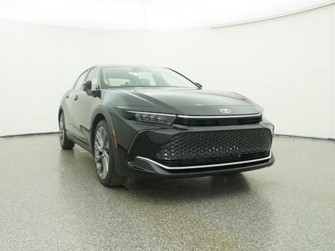 New 2026 Toyota Crown Limited w/ Advanced Technology Package image 30