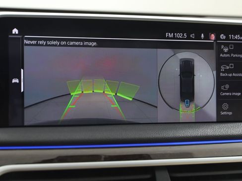 Used 2020 BMW 745e xDrive image 10