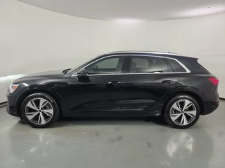 Used 2024 Audi Q8 e-tron Premium Plus AWD/4WD video 2