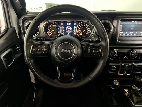 Used 2023 Jeep Gladiator Sport AWD/4WD image 14