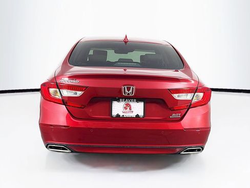 Used 2018 Honda Accord Touring image 8