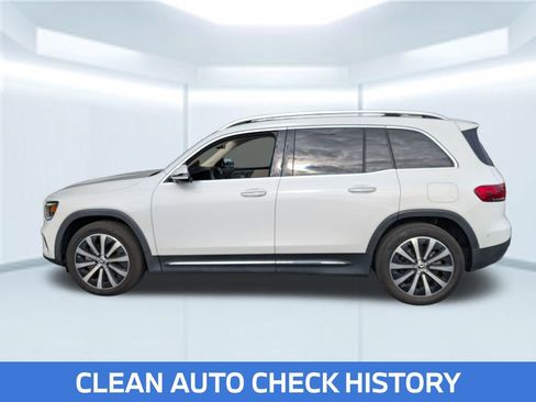 Used 2022 Mercedes-Benz GLB 250 image 2