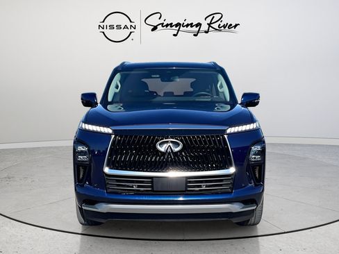 Used 2025 INFINITI QX80 Sensory AWD/4WD image 2