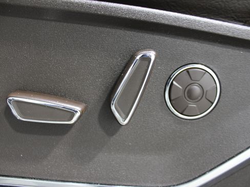 Used 2024 Ford F150 King Ranch w/ FX4 Off-Road Package image 4