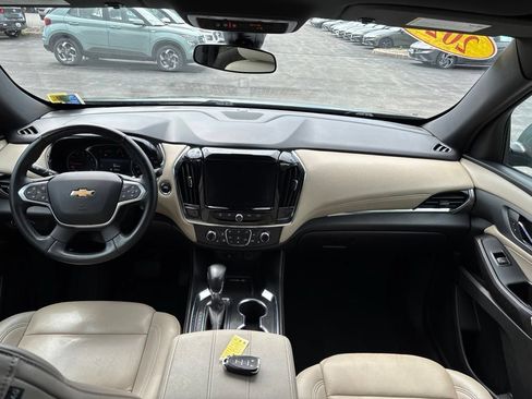 Used 2023 Chevrolet Traverse LT AWD/4WD image 18