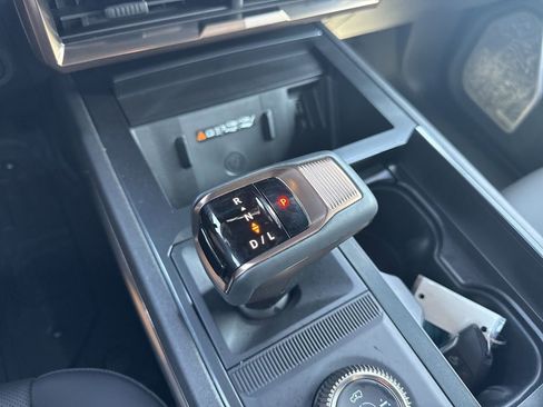 Used 2025 GMC Hummer EV 3X w/ LPO, Dark Essentials Package AWD/4WD image 18