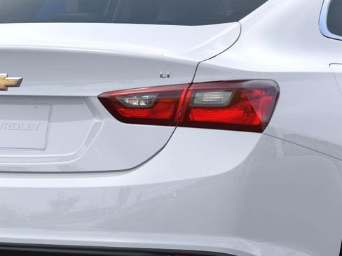 New 2025 Chevrolet Malibu LT image 11
