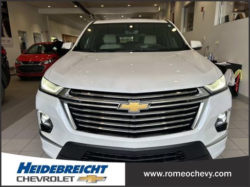 Used 2023 Chevrolet Traverse Premier w/ LPO, Floor Liner Package AWD/4WD image 39