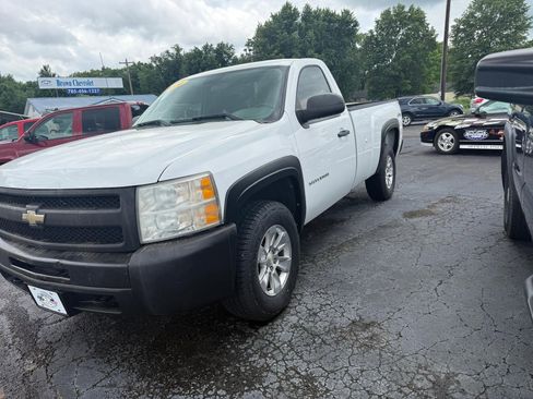 Used 2010 Chevrolet Silverado 1500 W/T AWD/4WD image 2