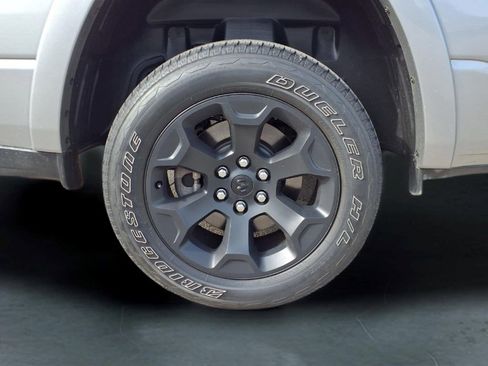 Used 2025 RAM 1500 Big Horn AWD/4WD image 10