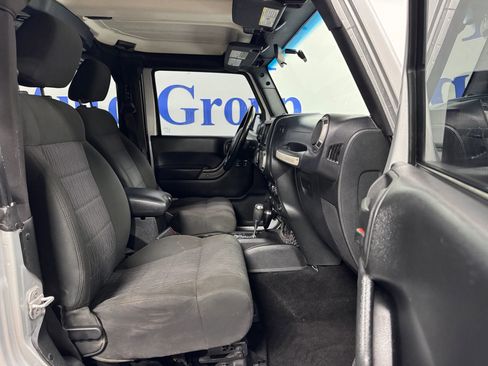 Used 2012 Jeep Wrangler Sport image 8