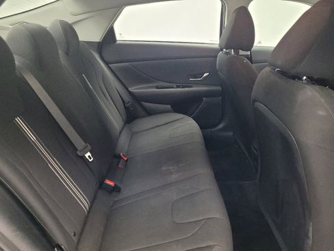 Used 2021 Hyundai Elantra SEL FWD image 19