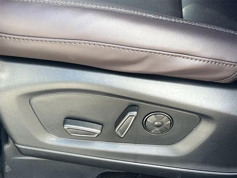 New 2026 Ford Explorer Platinum image 21