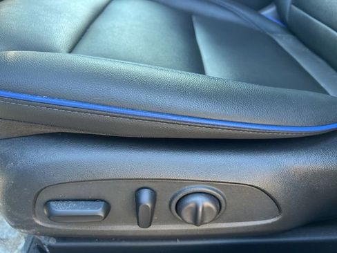 Used 2024 Buick Envista Sport Touring w/ Convenience I Package FWD image 20