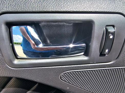 Used 2010 Ford Mustang GT RWD image 26