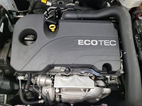 Used 2022 Chevrolet Equinox LS w/ LS Convenience Package image 30