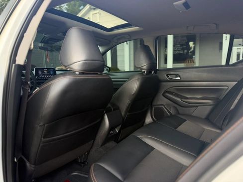 Used 2020 Nissan Altima 2.5 SR w/ Premium Package AWD/4WD image 11