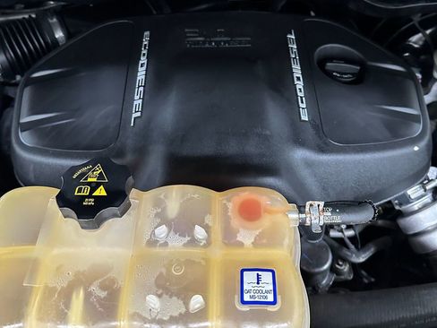 Used 2018 RAM 1500 Laramie Longhorn w/ Convenience Group image 7