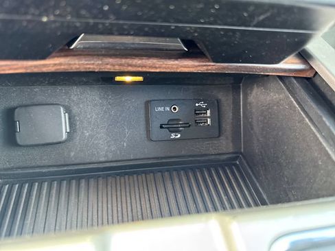 Used 2015 Ford F150 Lariat AWD/4WD image 33