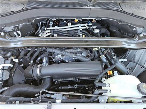 New 2025 Ford Explorer ST-Line image 17