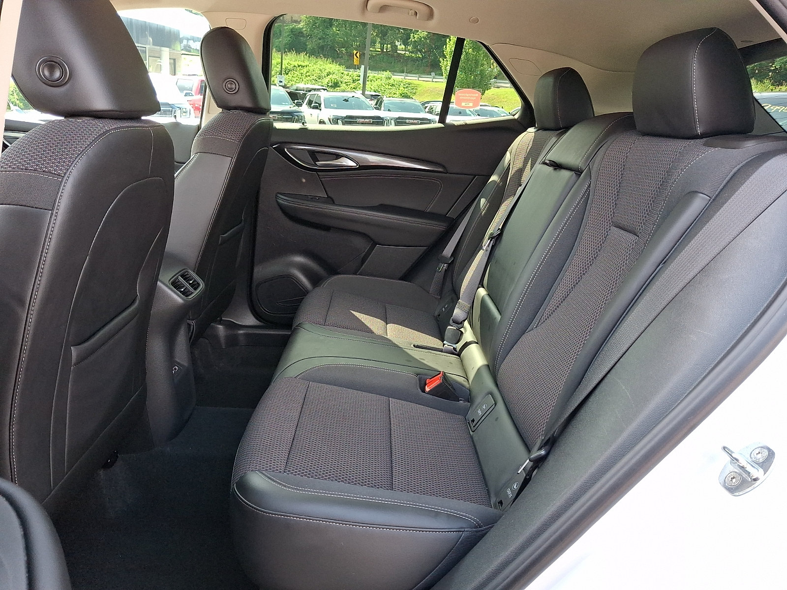 Used 2023 Buick Envision Preferred AWD/4WD image 10