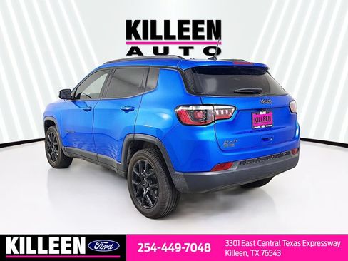 Used 2025 Jeep Compass Latitude w/ Altitude Special Edition AWD/4WD image 6