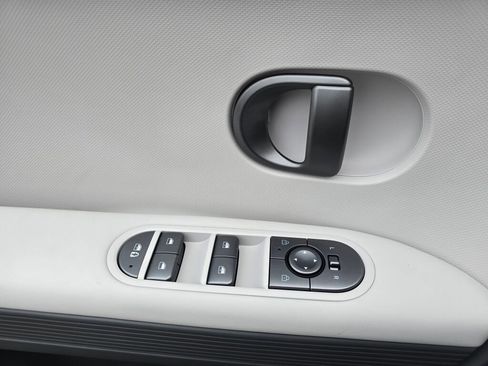 New 2026 Hyundai Ioniq 5 SEL image 30