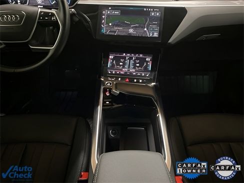 Used 2023 Audi e-tron Premium Plus w/ Premium Plus Package image 18