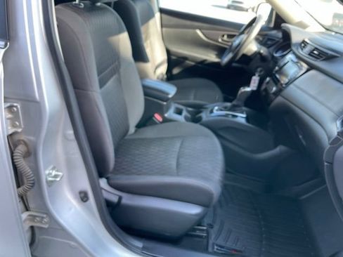 Used 2020 Nissan Rogue S AWD/4WD image 18