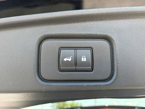Used 2025 Nissan Pathfinder SL w/ Cargo Package AWD/4WD image 30