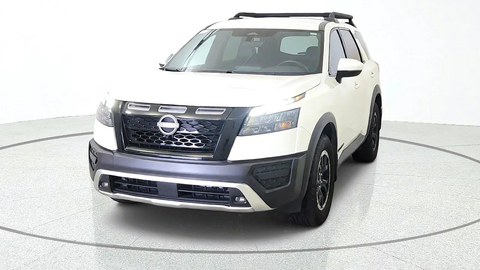 Used 2025 Nissan Pathfinder Rock Creek AWD/4WD image 3