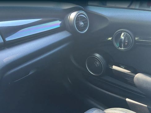 Used 2015 MINI Cooper S FWD image 25